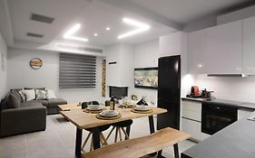 Damona Luxury Home